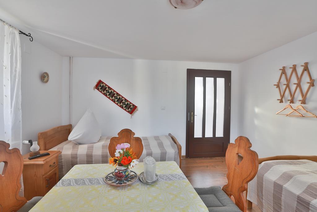 Pensiunea Casa Canda Salasu de Sus Oda fotoğraf